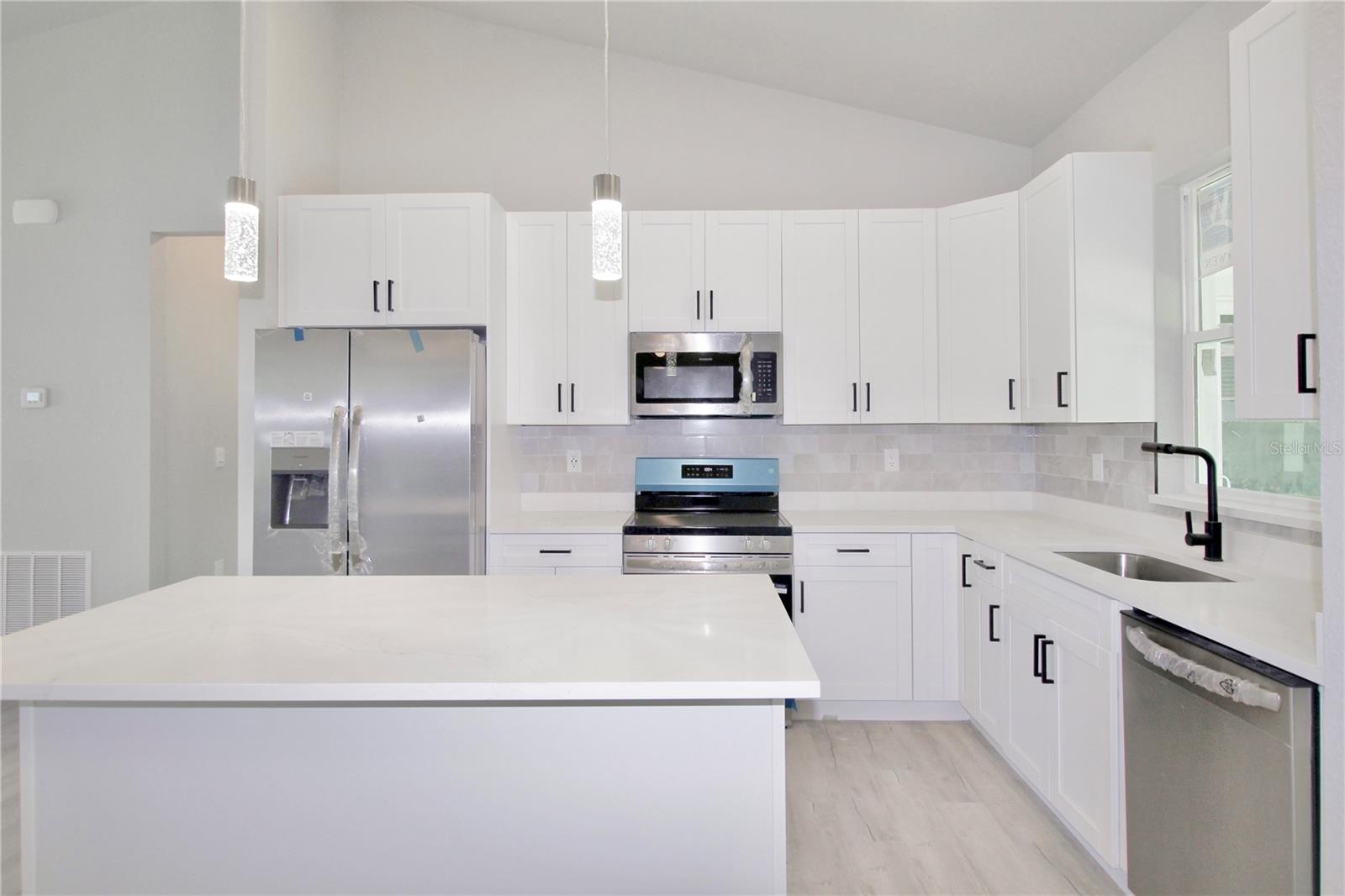 4000 GARIENDA AVE, SEBRING, FL, 33872