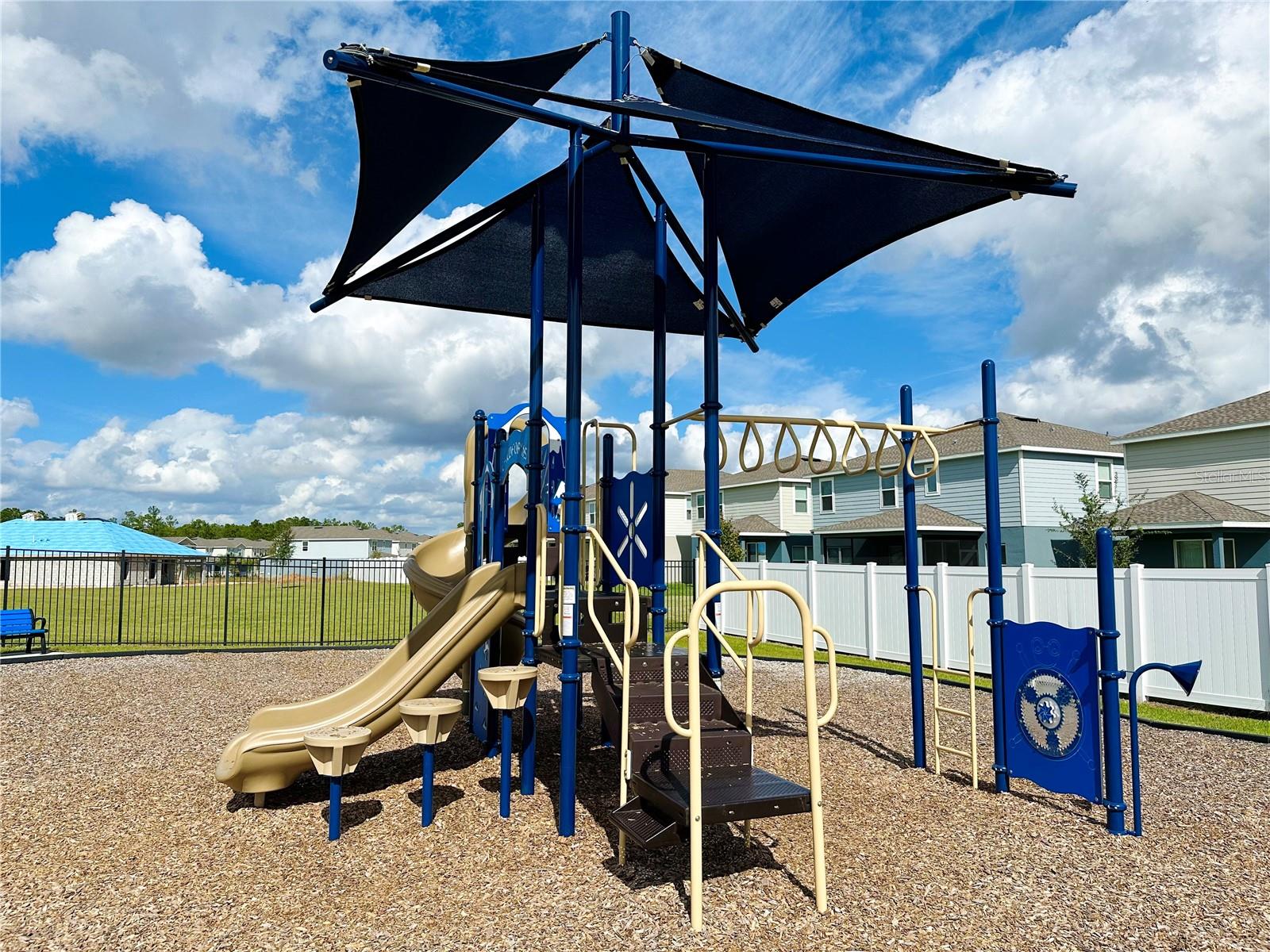 700 DARING DR, DAVENPORT, FL, 33837