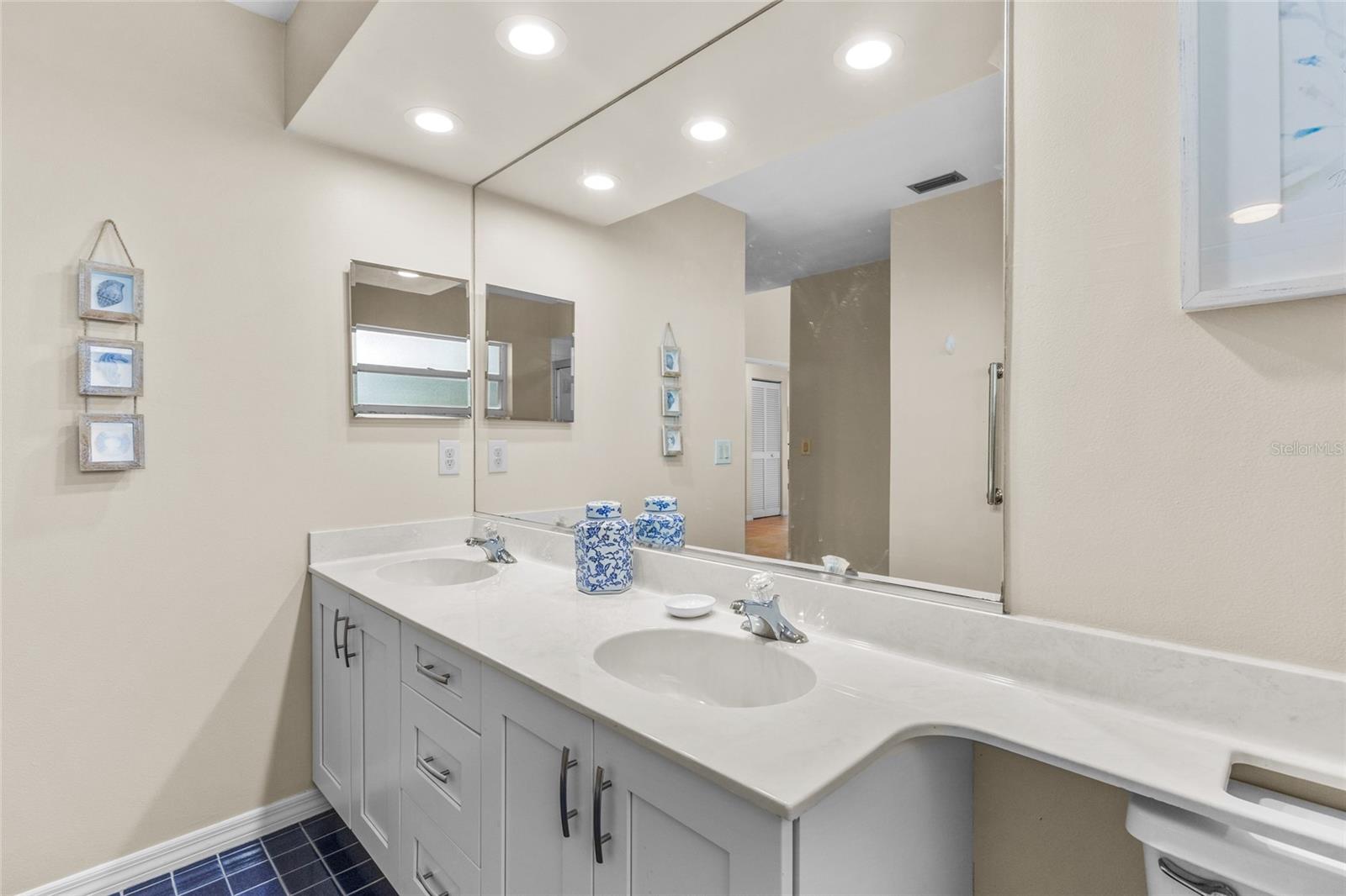 138 SOUTHAMPTON PL S ## 357, VENICE, FL, 34293