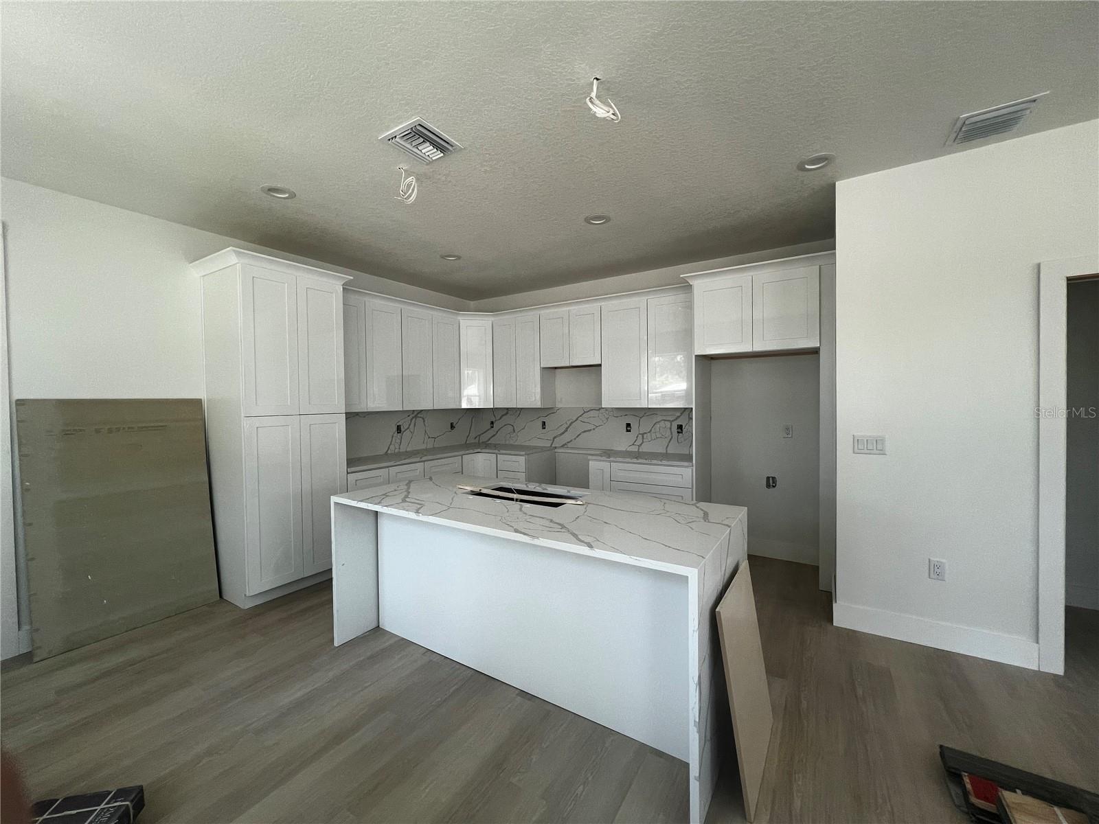 1514 E JUNEAU ST, TAMPA, FL, 33604