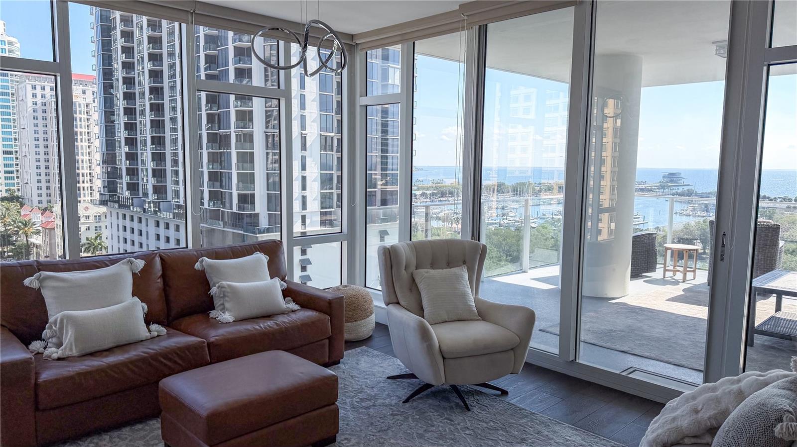 175 1ST ST S #1108, ST PETERSBURG, FL, 33701