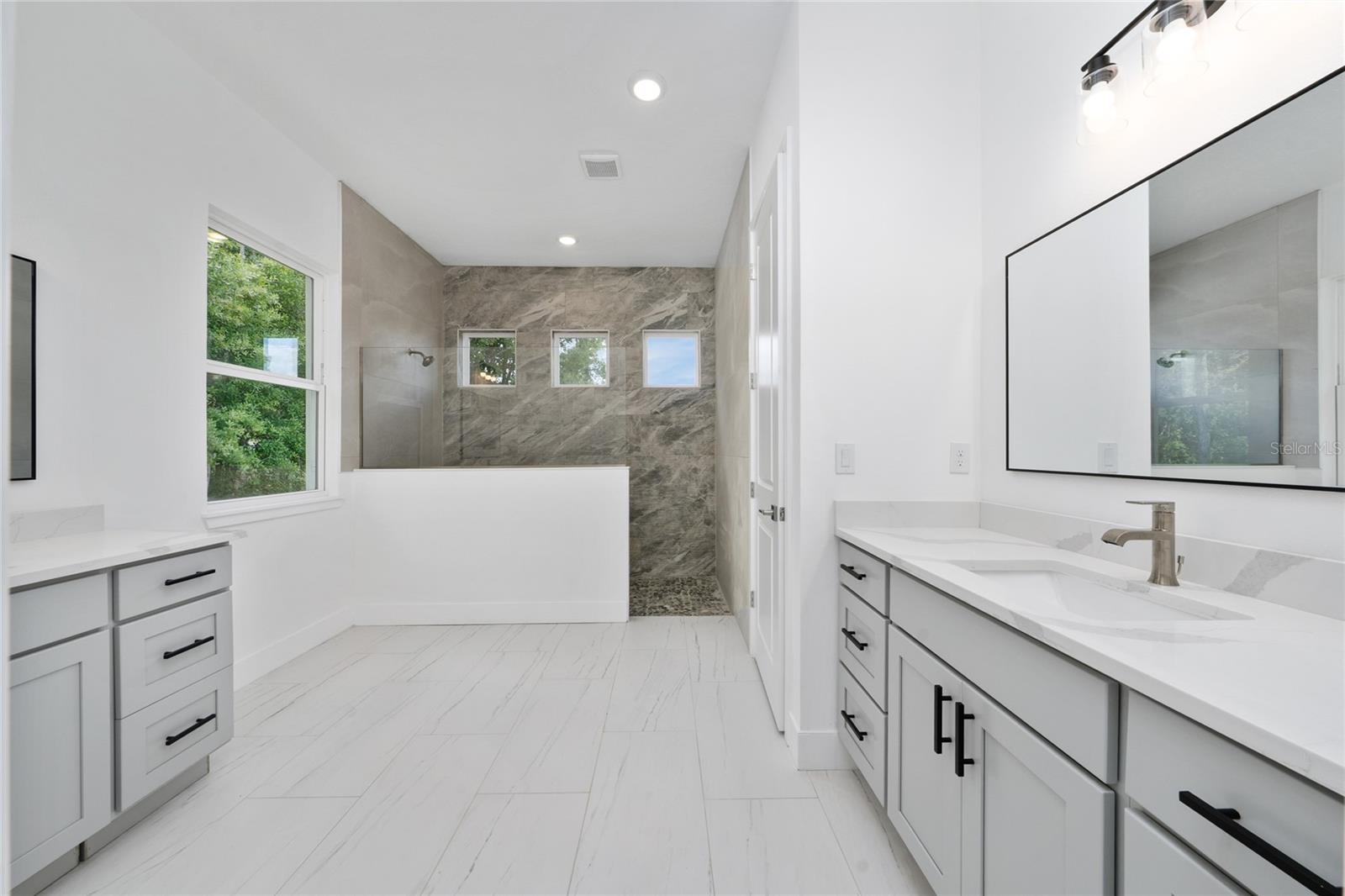 18561 SABAL ST, ORLANDO, FL, 32833