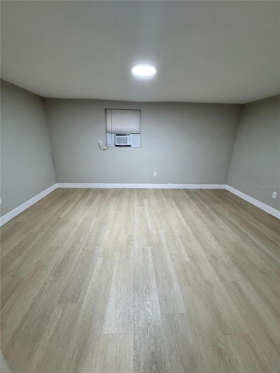 6809 N GUNLOCK AVE, TAMPA, FL, 33614