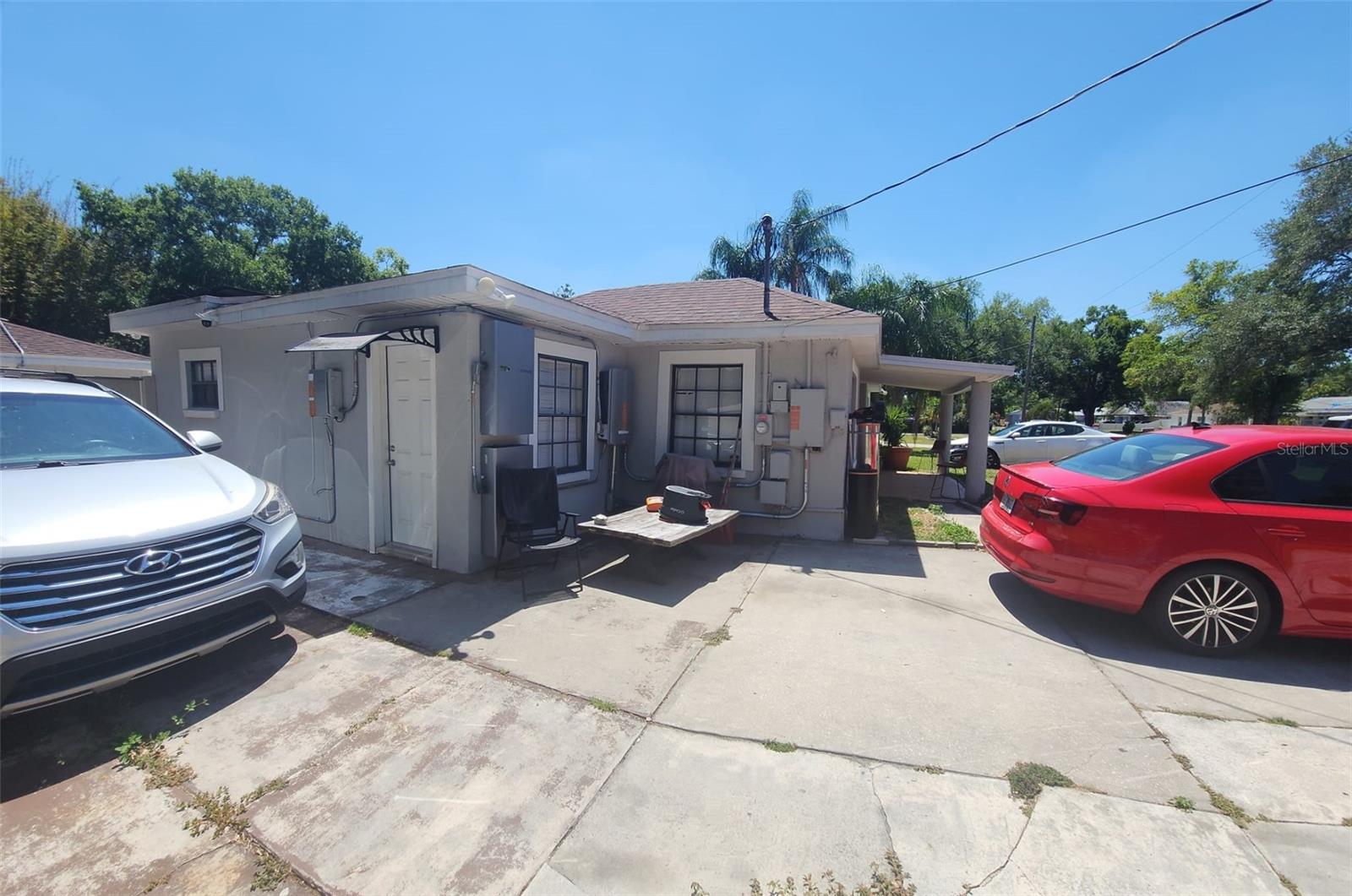 6809 N GUNLOCK AVE, TAMPA, FL, 33614