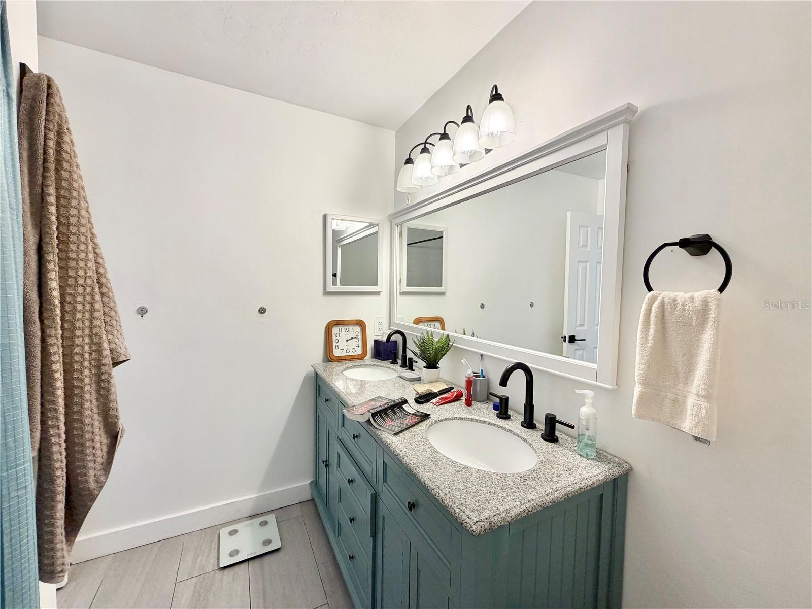 421 NW 48TH BLVD, GAINESVILLE, FL, 32607