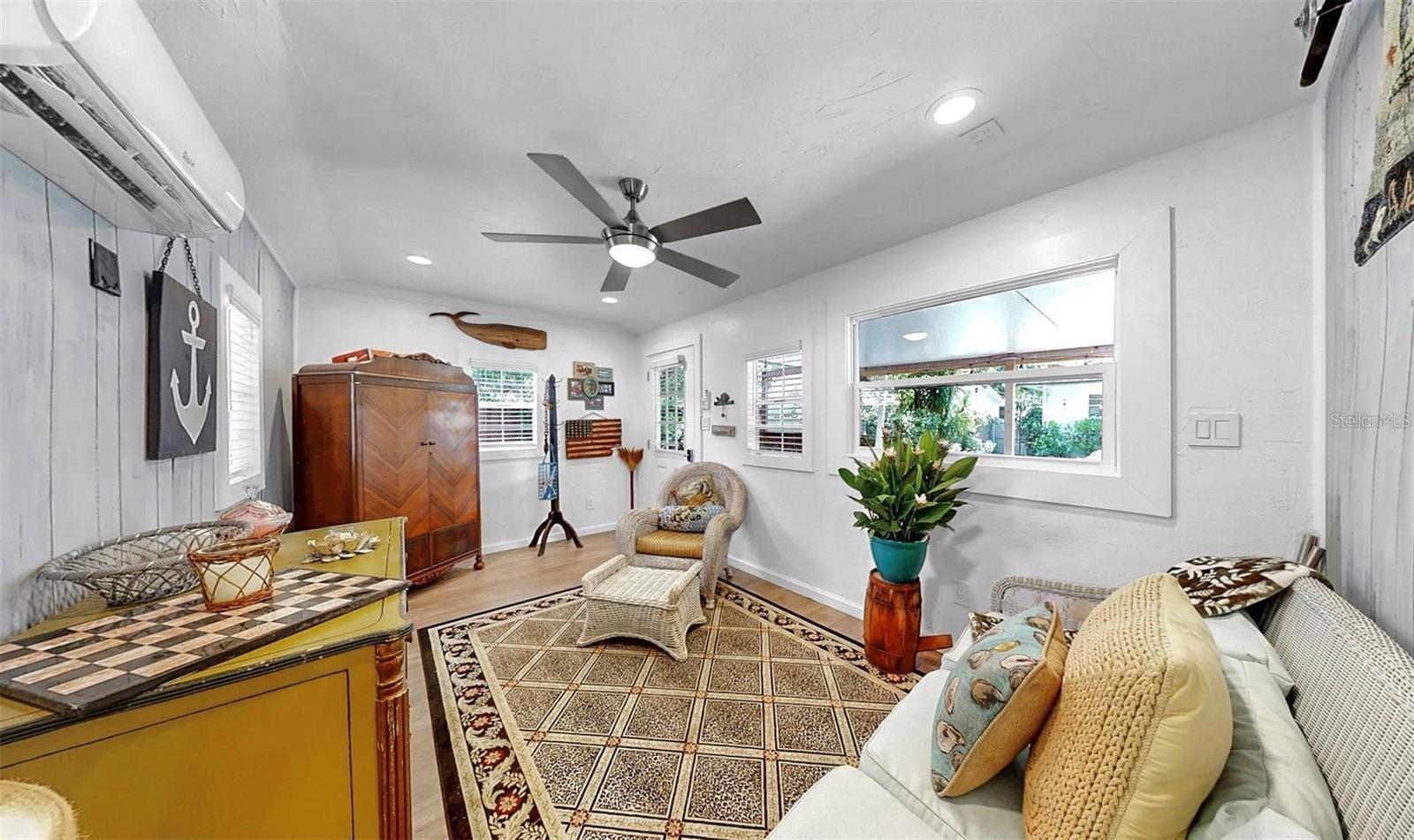 4020 QUEEN ST N, ST PETERSBURG, FL, 33714