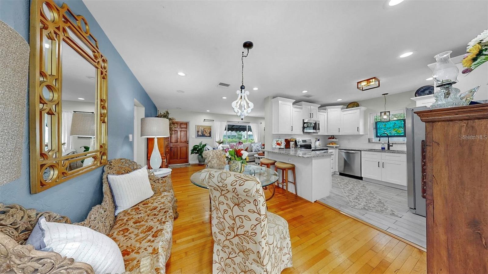 4020 QUEEN ST N, ST PETERSBURG, FL, 33714