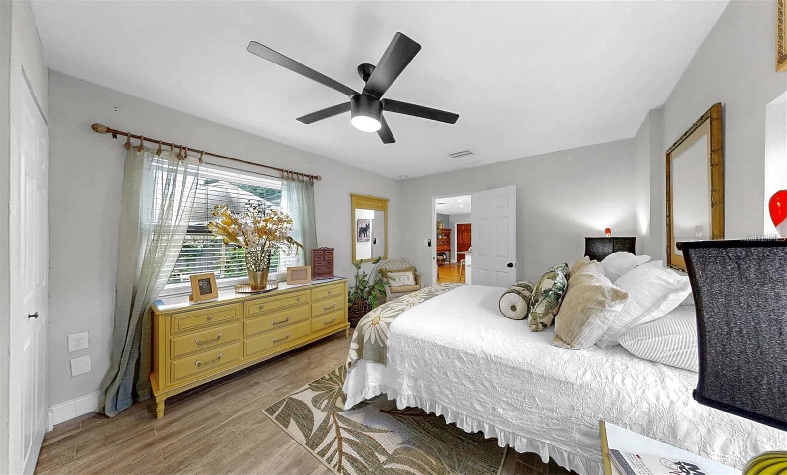 4020 QUEEN ST N, ST PETERSBURG, FL, 33714