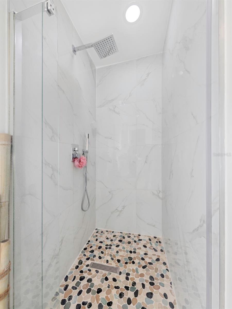 2025 TEMPLE TER, CLEARWATER, FL, 33764