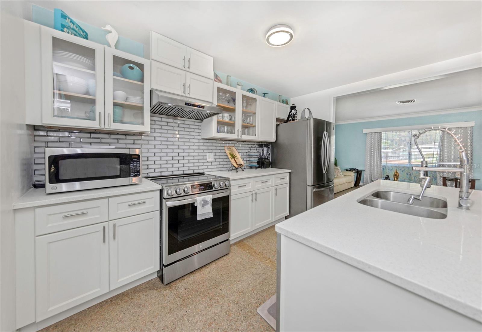 2025 TEMPLE TER, CLEARWATER, FL, 33764