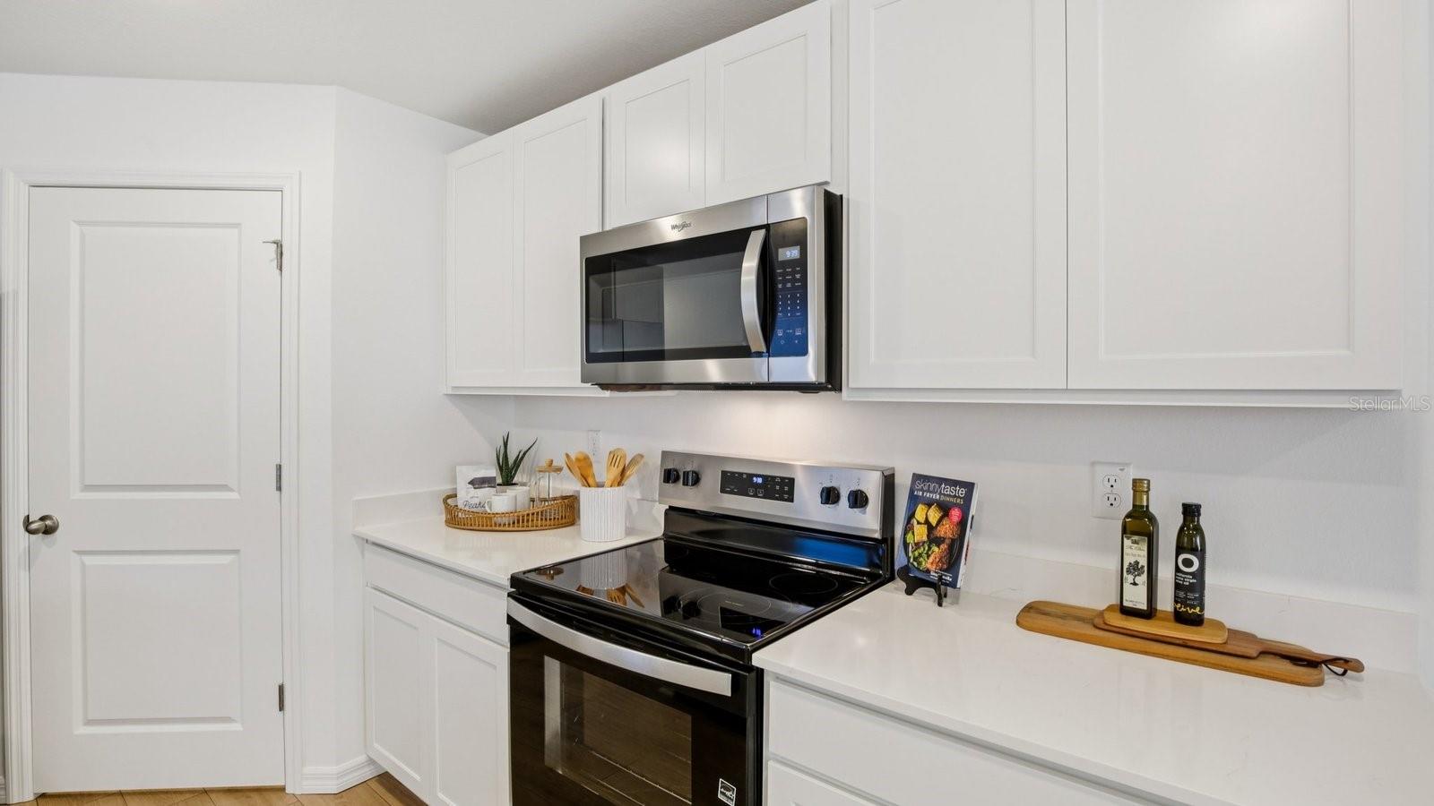 1060 SPOTTED EGRET LOOP, RUSKIN, FL, 33570