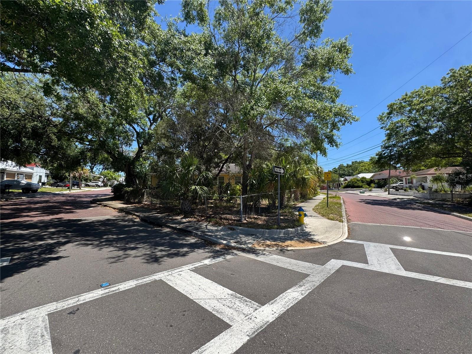 72 ADA ST, TARPON SPRINGS, FL, 34689