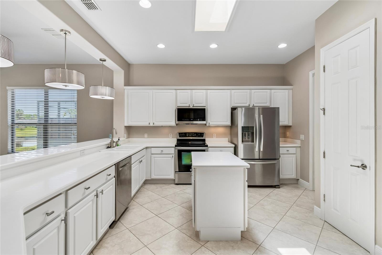 567 VILLA PARK RD, POINCIANA, FL, 34759