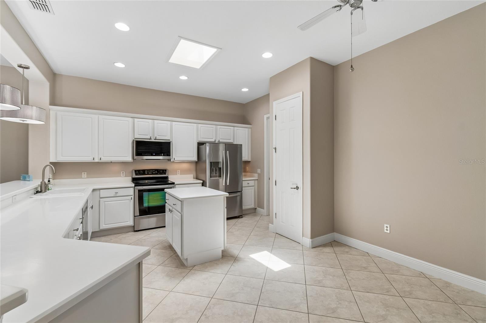 567 VILLA PARK RD, POINCIANA, FL, 34759