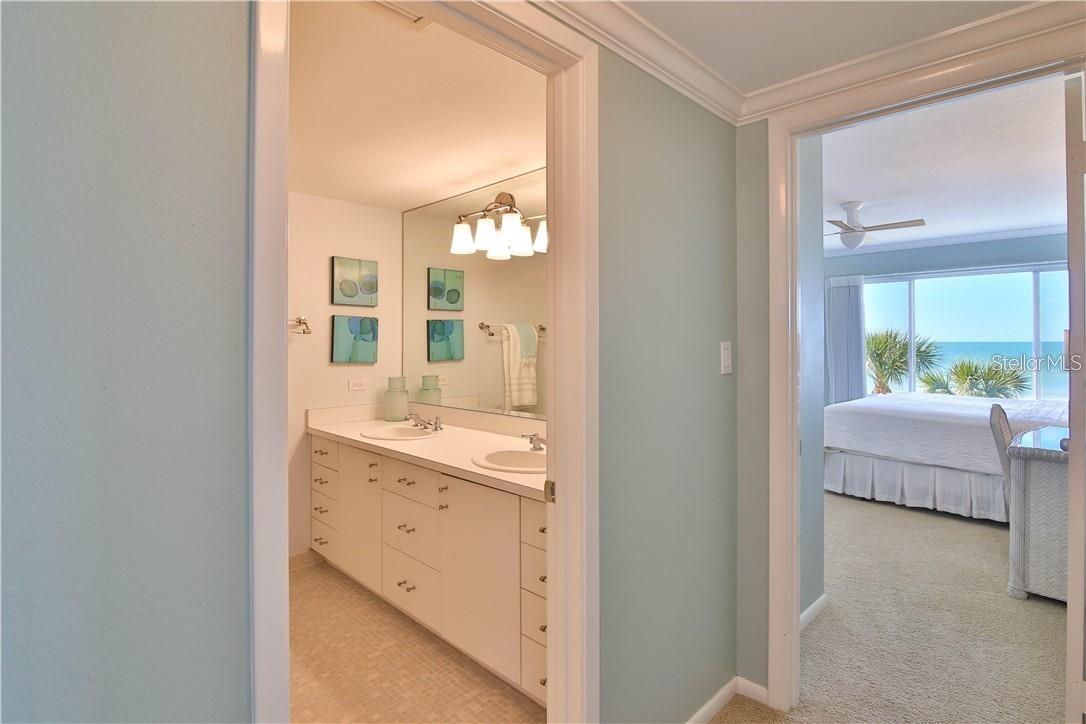 100 SANDS POINT RD #317, LONGBOAT KEY, FL, 34228