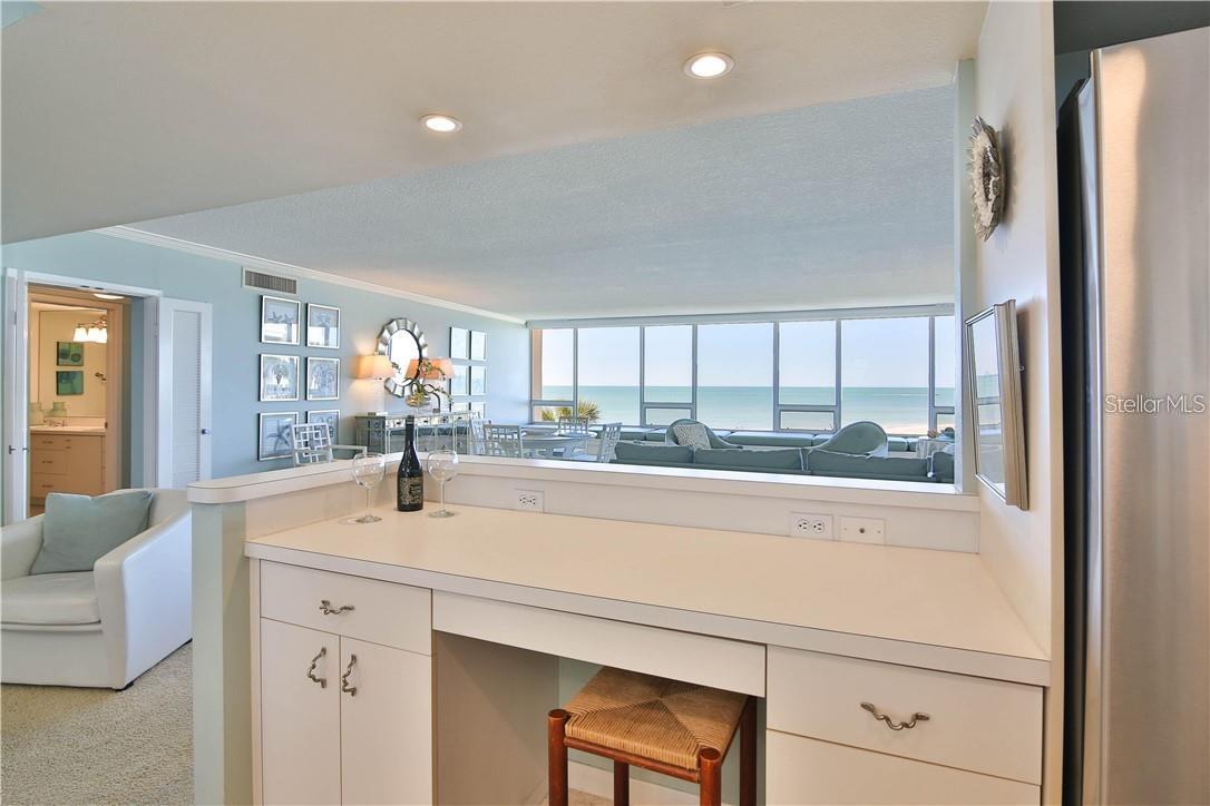 100 SANDS POINT RD #317, LONGBOAT KEY, FL, 34228
