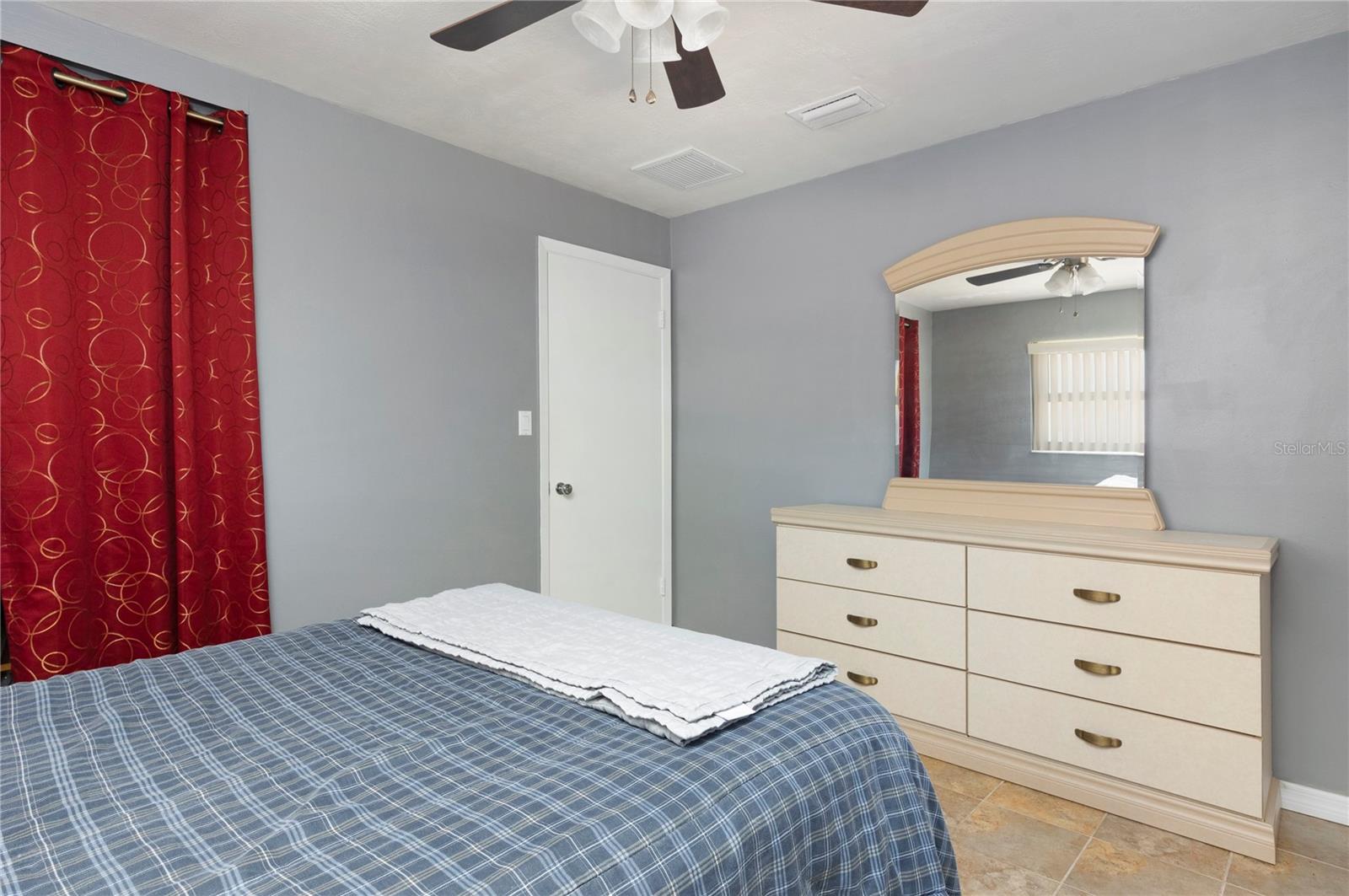 6401 26TH WAY N, ST PETERSBURG, FL, 33702