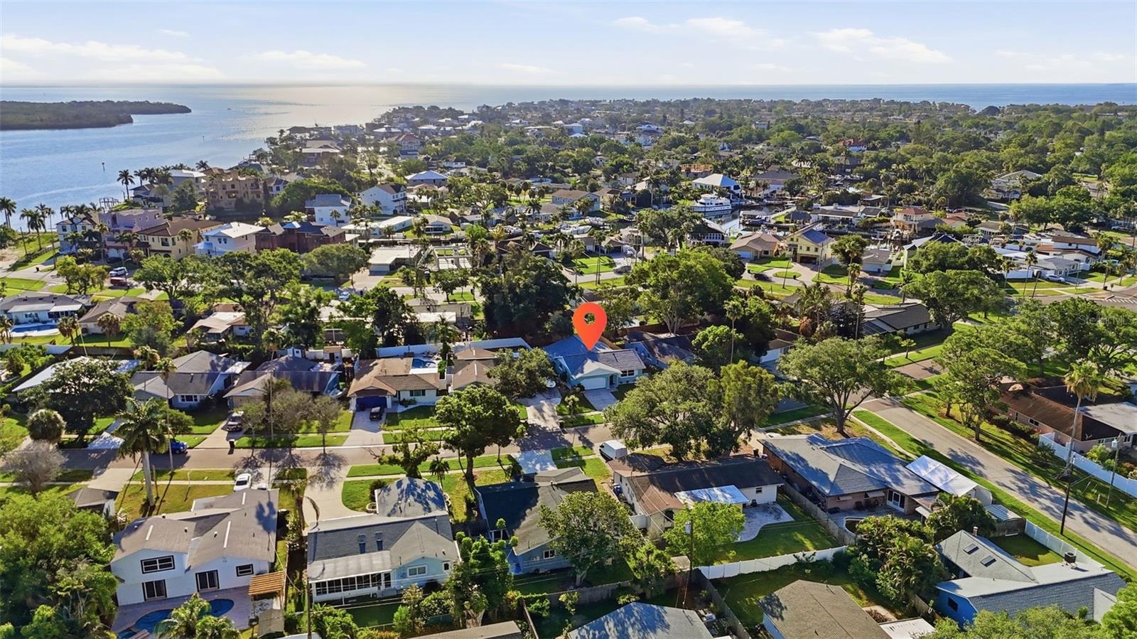 5611 VENETIAN BLVD NE, ST PETERSBURG, FL, 33703