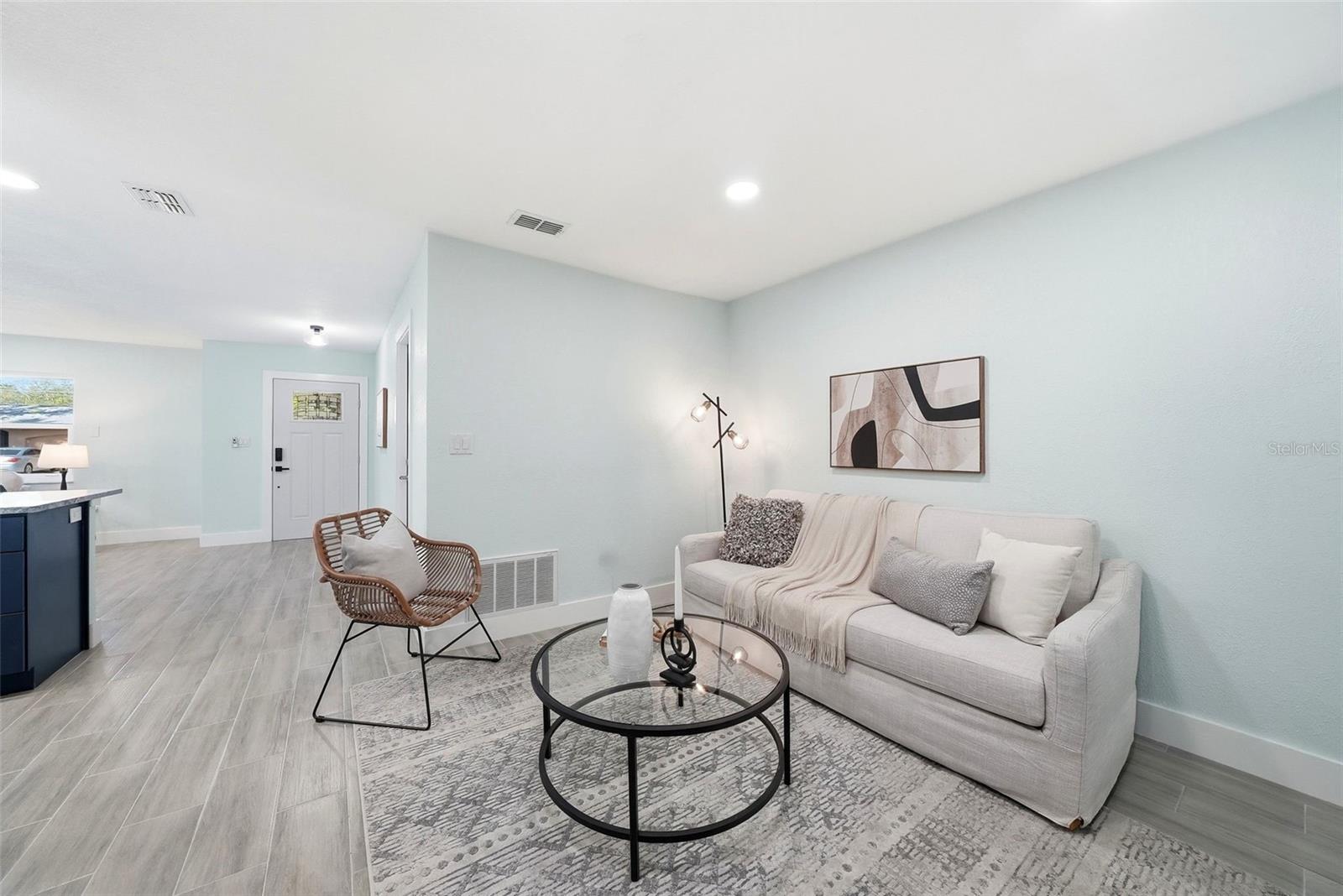 5611 VENETIAN BLVD NE, ST PETERSBURG, FL, 33703