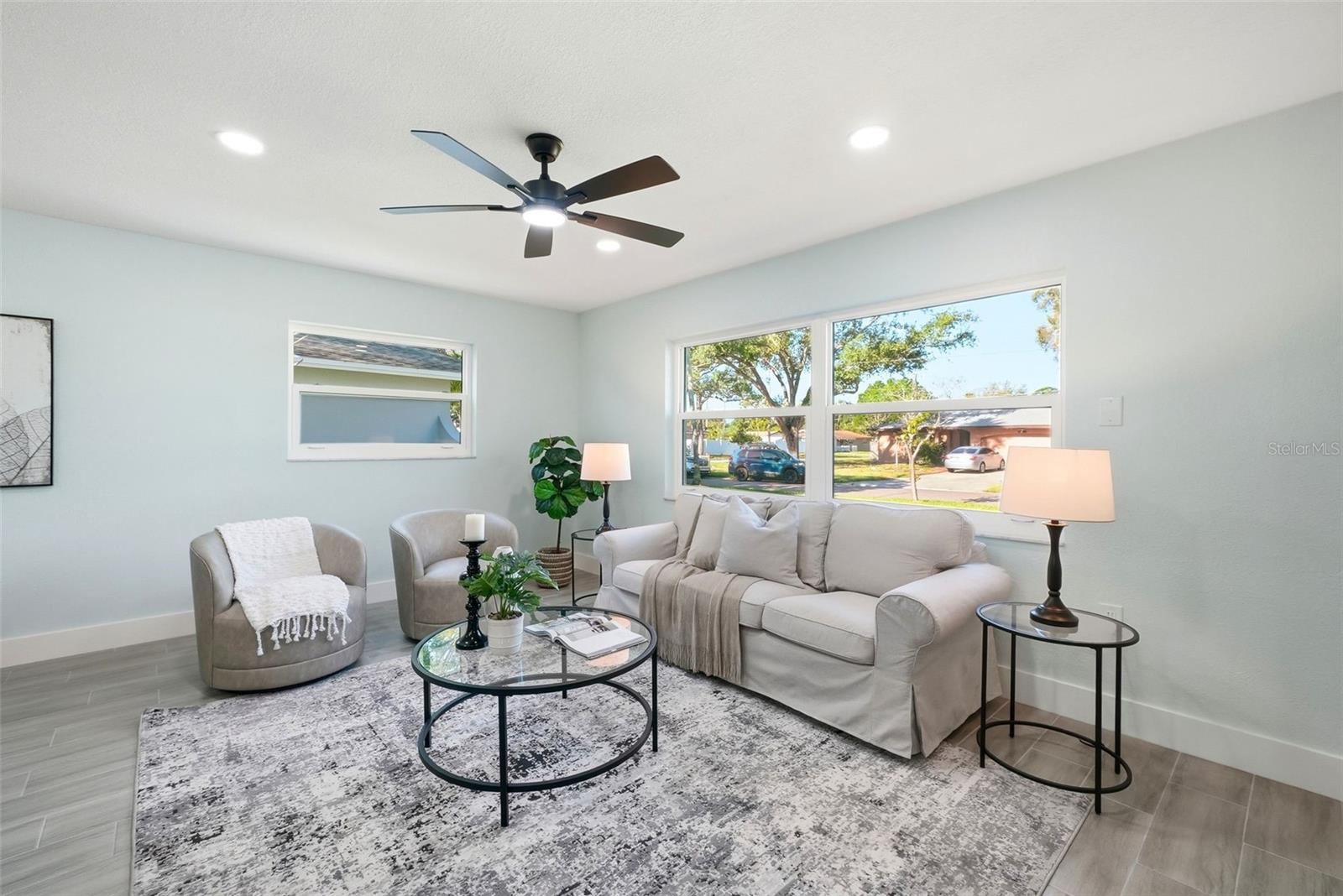 5611 VENETIAN BLVD NE, ST PETERSBURG, FL, 33703