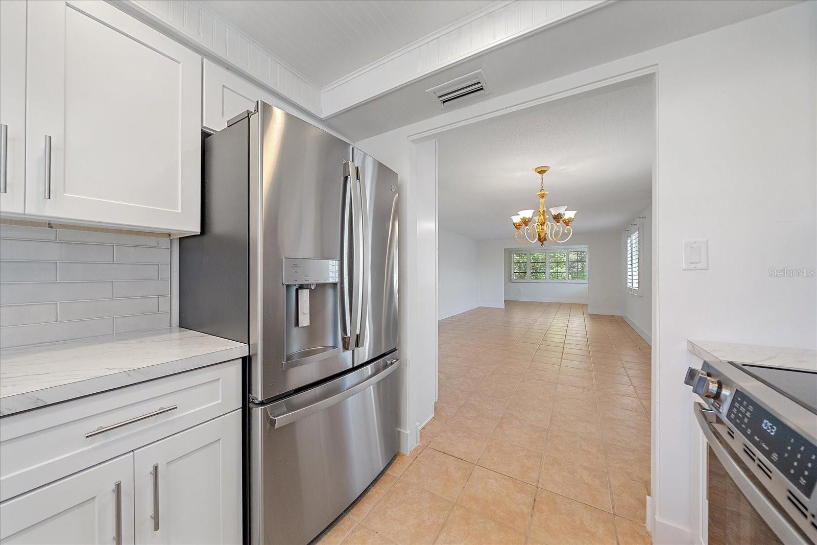 597 SPANISH DR N #12, LONGBOAT KEY, FL, 34228