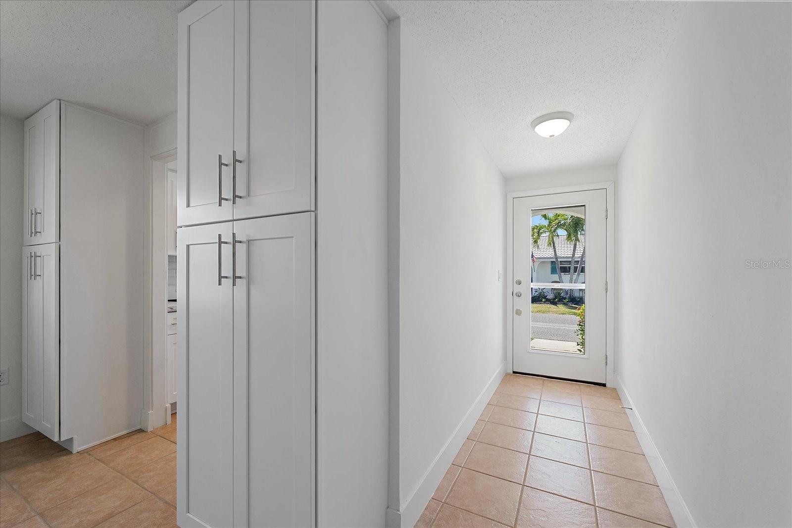597 SPANISH DR N #12, LONGBOAT KEY, FL, 34228