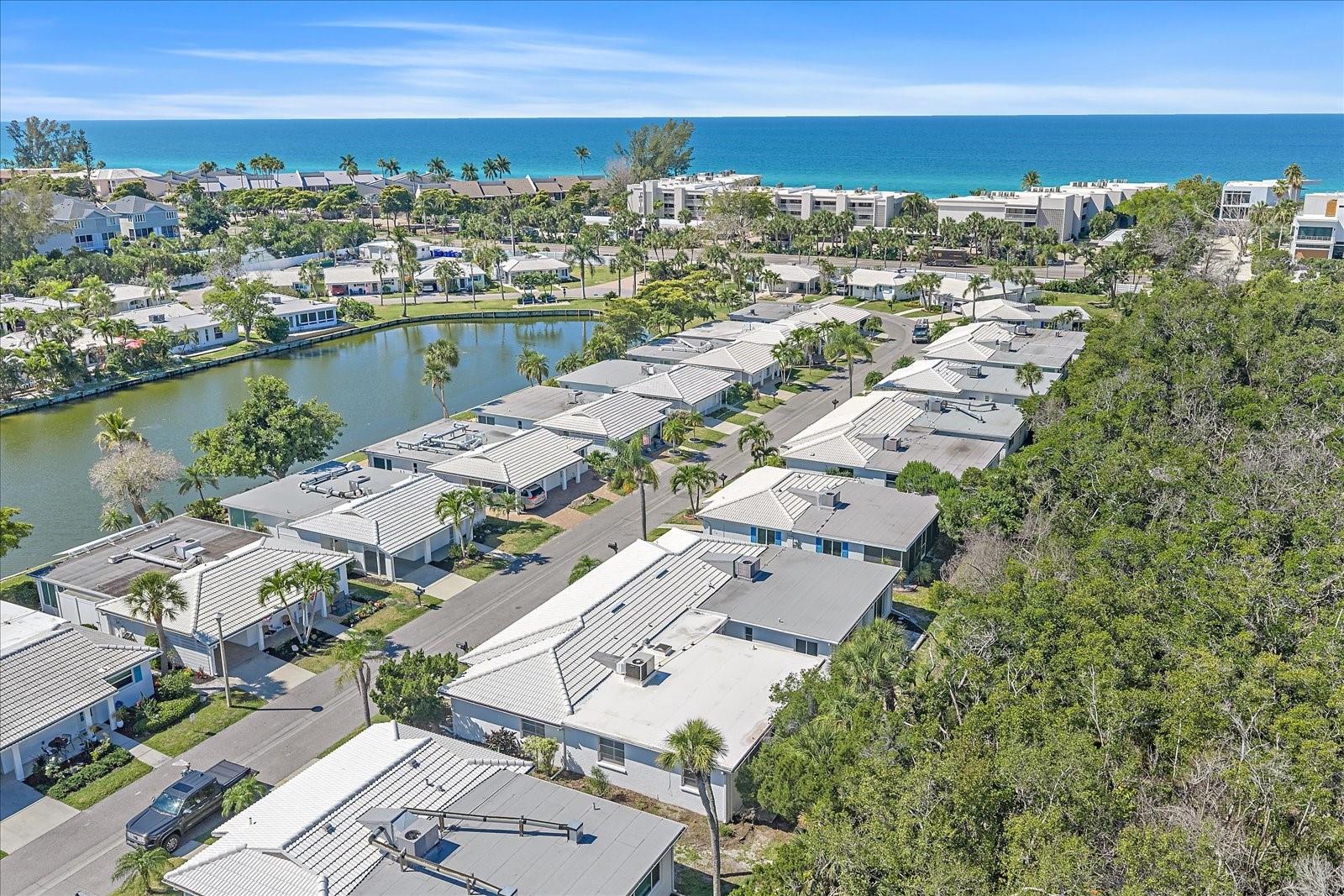 597 SPANISH DR N #12, LONGBOAT KEY, FL, 34228