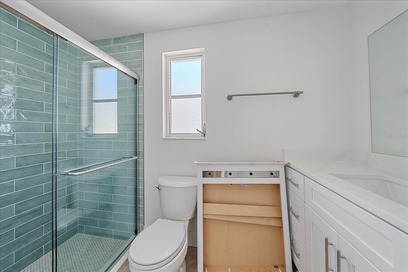 597 SPANISH DR N #12, LONGBOAT KEY, FL, 34228