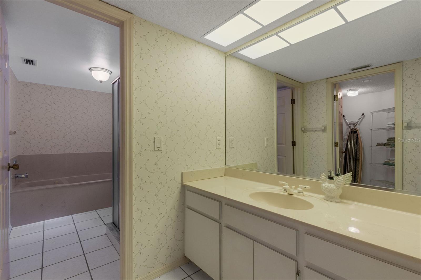 528 W VENICE AVE ## 1, VENICE, FL, 34285