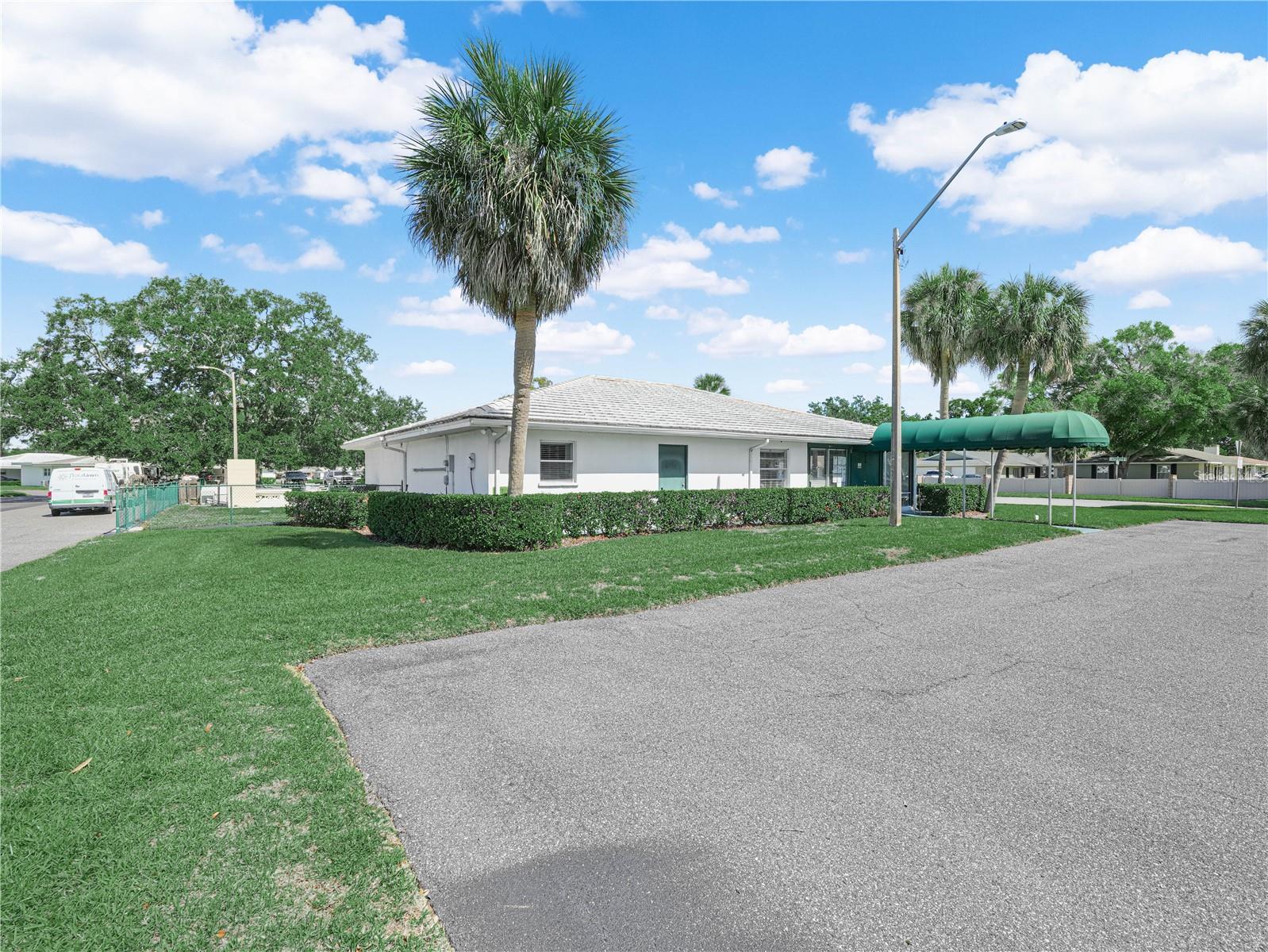 601 IMPERIAL BLVD, LAKELAND, FL, 33803