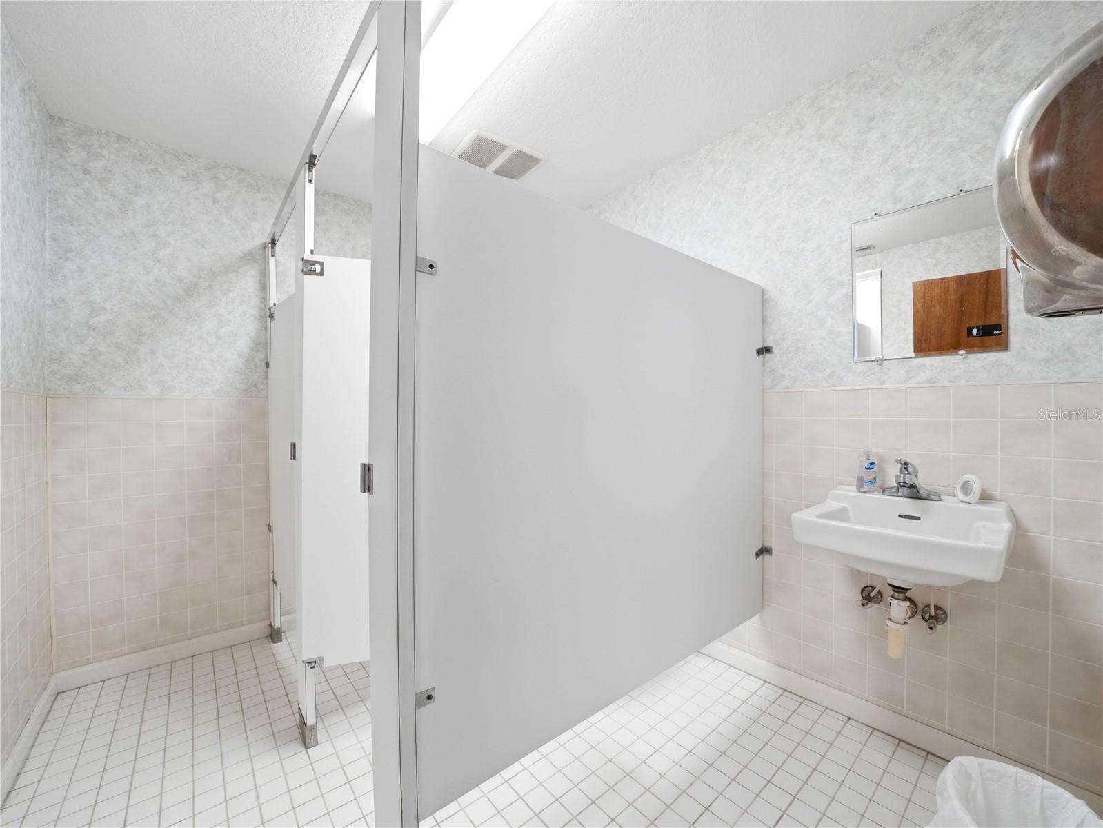 601 IMPERIAL BLVD, LAKELAND, FL, 33803