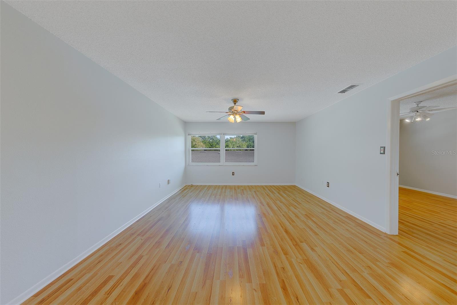 9881 113TH ST #215, SEMINOLE, FL, 33772