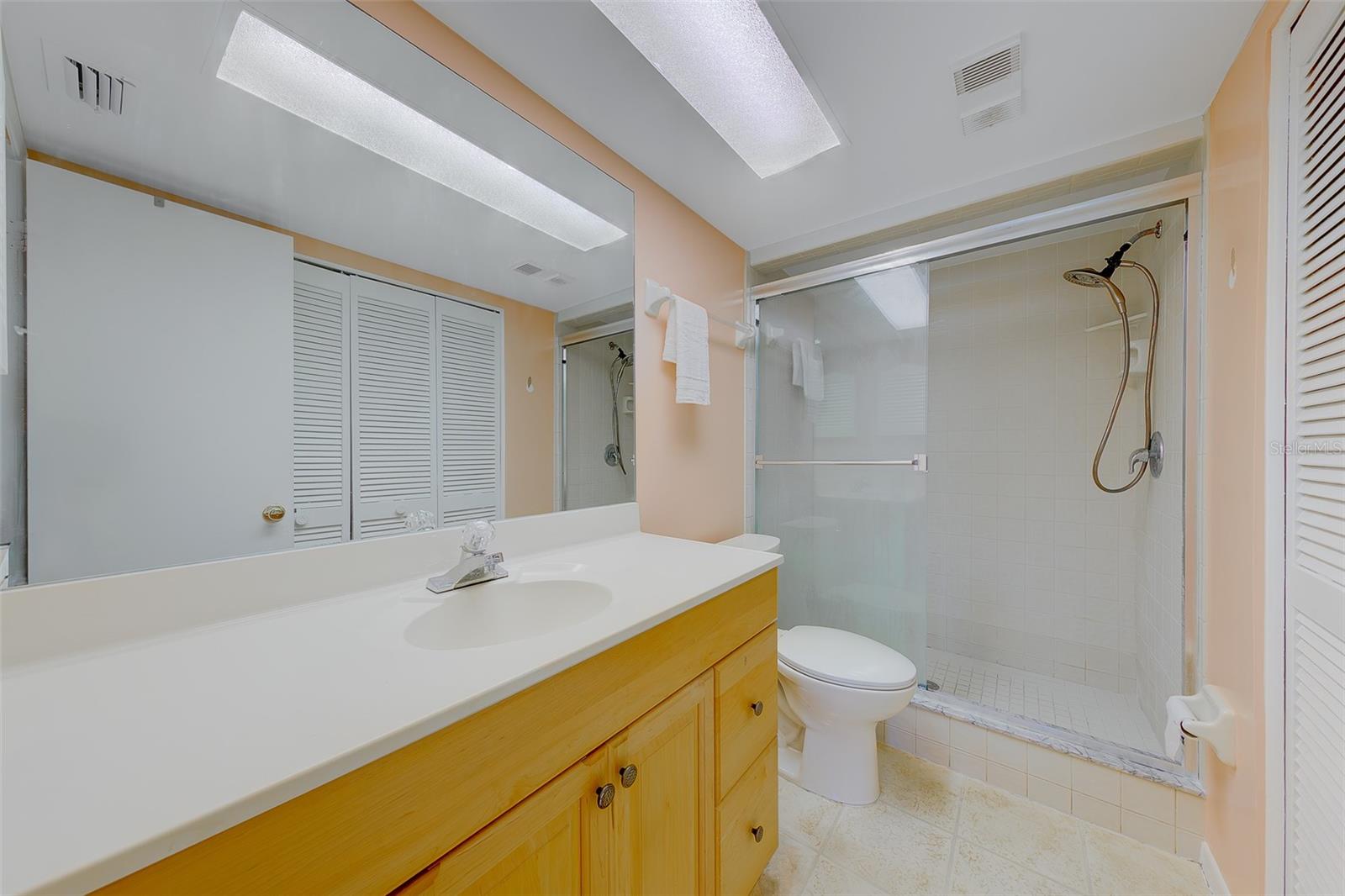 9881 113TH ST #215, SEMINOLE, FL, 33772