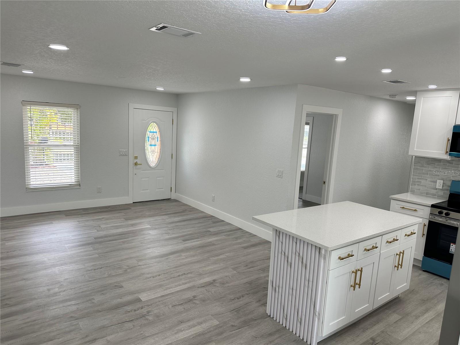 6405 S MANHATTAN AVE, TAMPA, FL, 33616