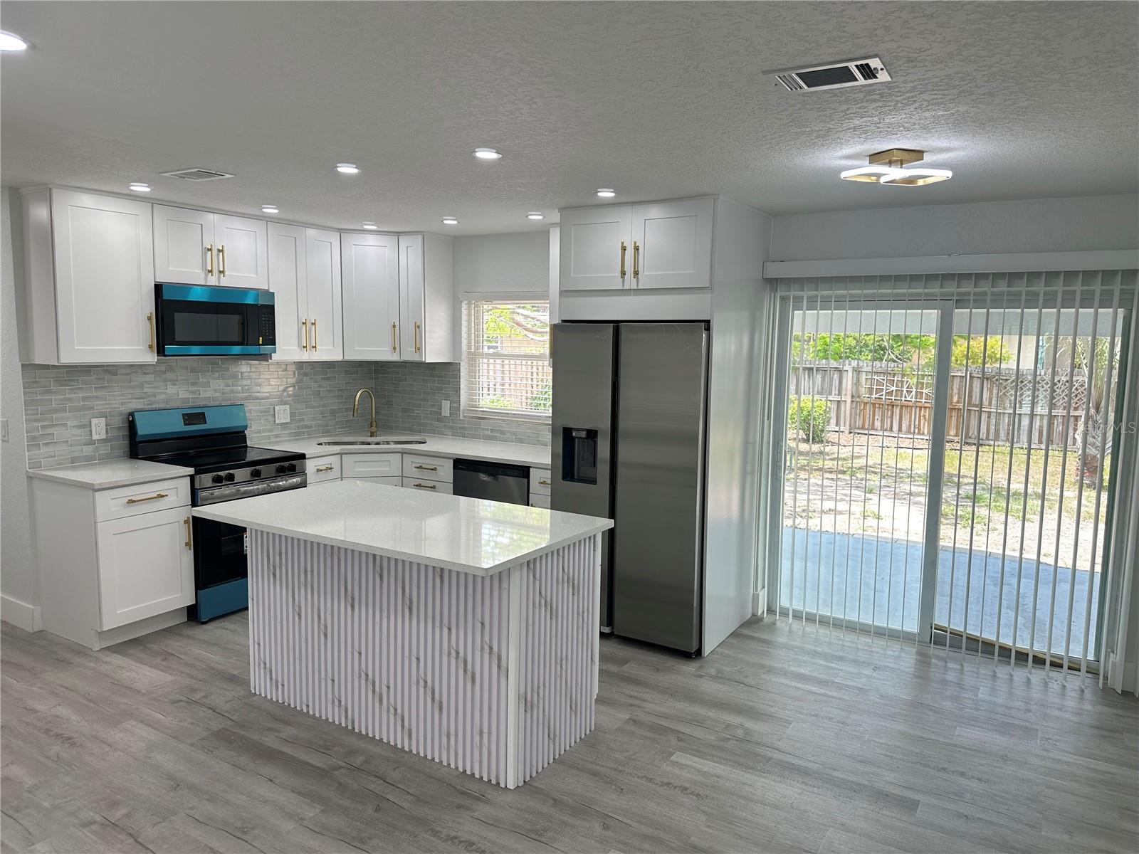 6405 S MANHATTAN AVE, TAMPA, FL, 33616