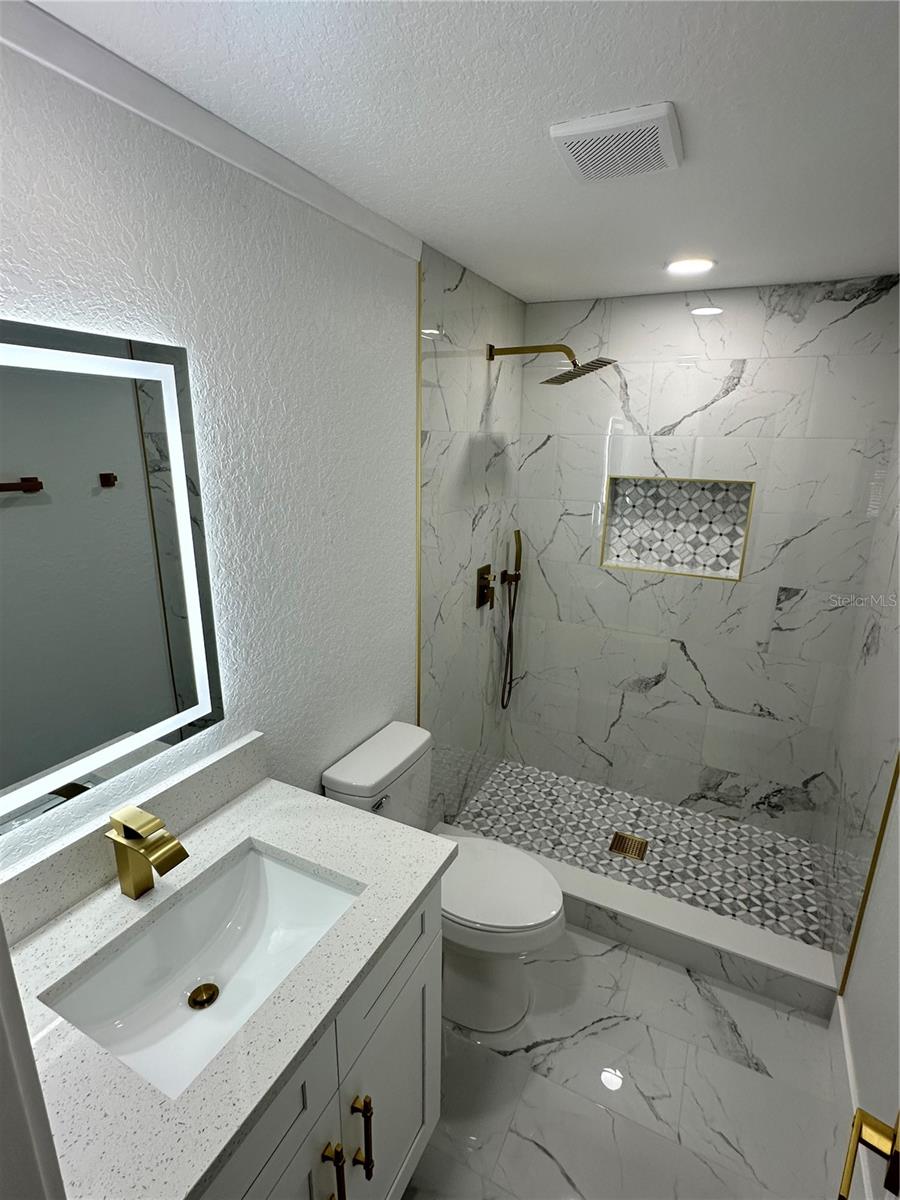 6405 S MANHATTAN AVE, TAMPA, FL, 33616