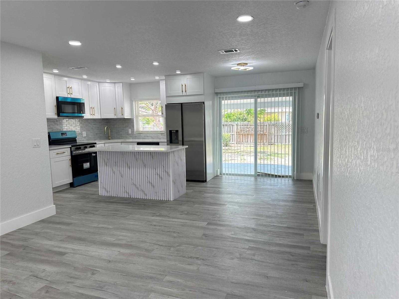 6405 S MANHATTAN AVE, TAMPA, FL, 33616