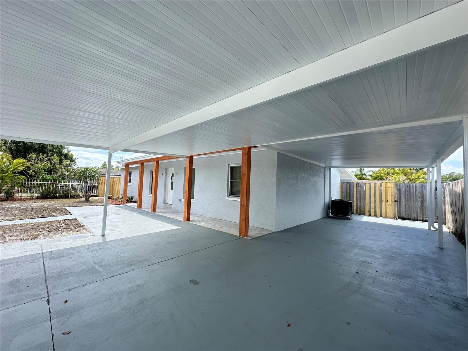 6405 S MANHATTAN AVE, TAMPA, FL, 33616