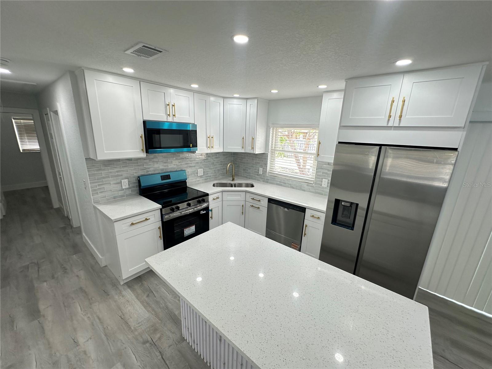 6405 S MANHATTAN AVE, TAMPA, FL, 33616