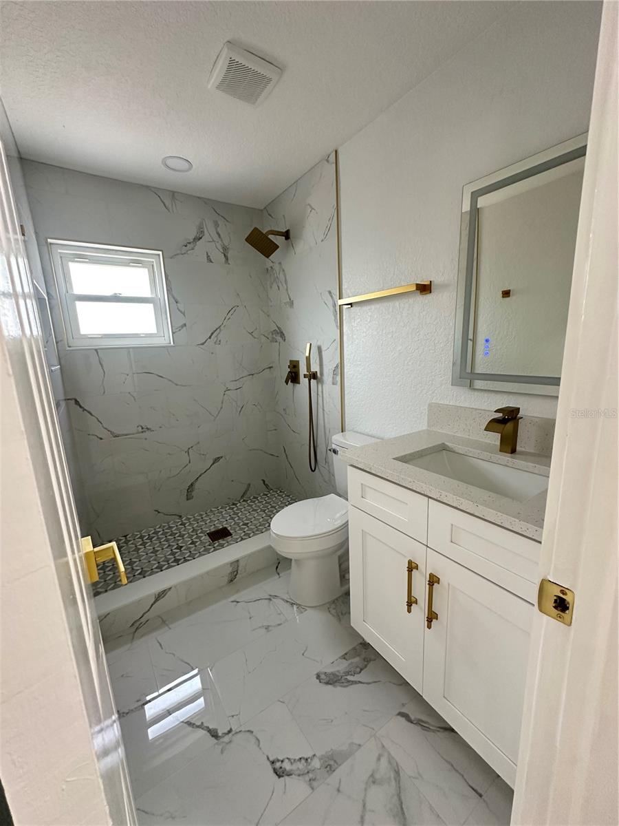 6405 S MANHATTAN AVE, TAMPA, FL, 33616