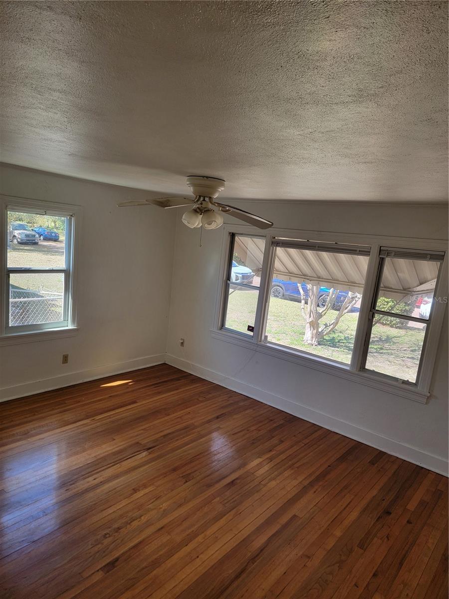 3720 4TH AVE N, ST PETERSBURG, FL, 33713