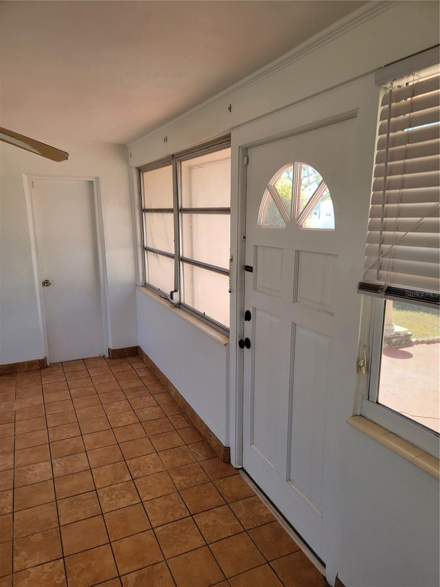 3720 4TH AVE N, ST PETERSBURG, FL, 33713