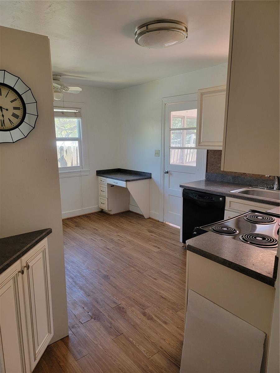 3720 4TH AVE N, ST PETERSBURG, FL, 33713