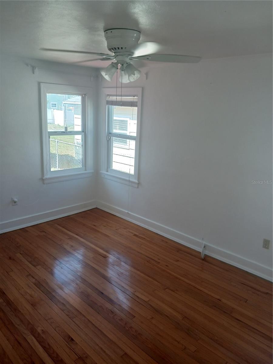 3720 4TH AVE N, ST PETERSBURG, FL, 33713