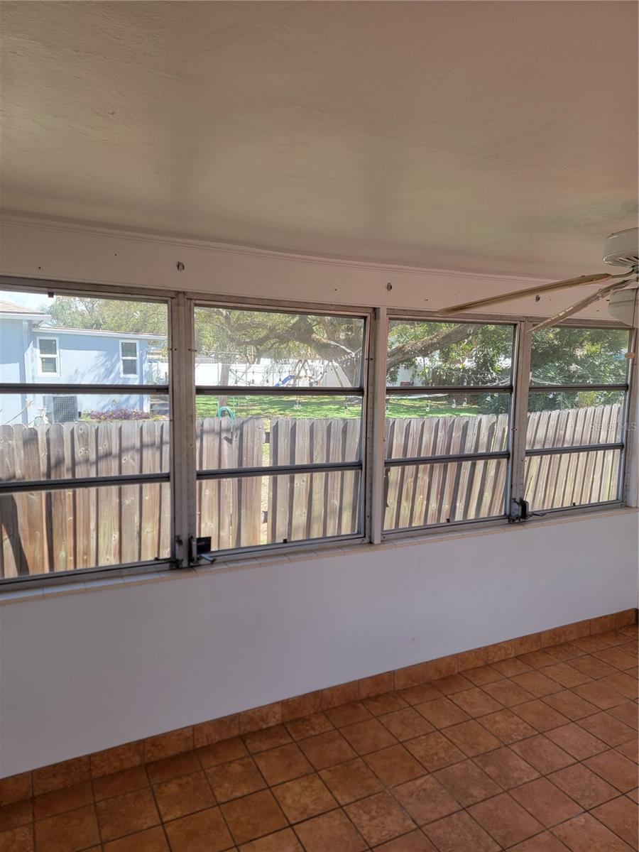 3720 4TH AVE N, ST PETERSBURG, FL, 33713