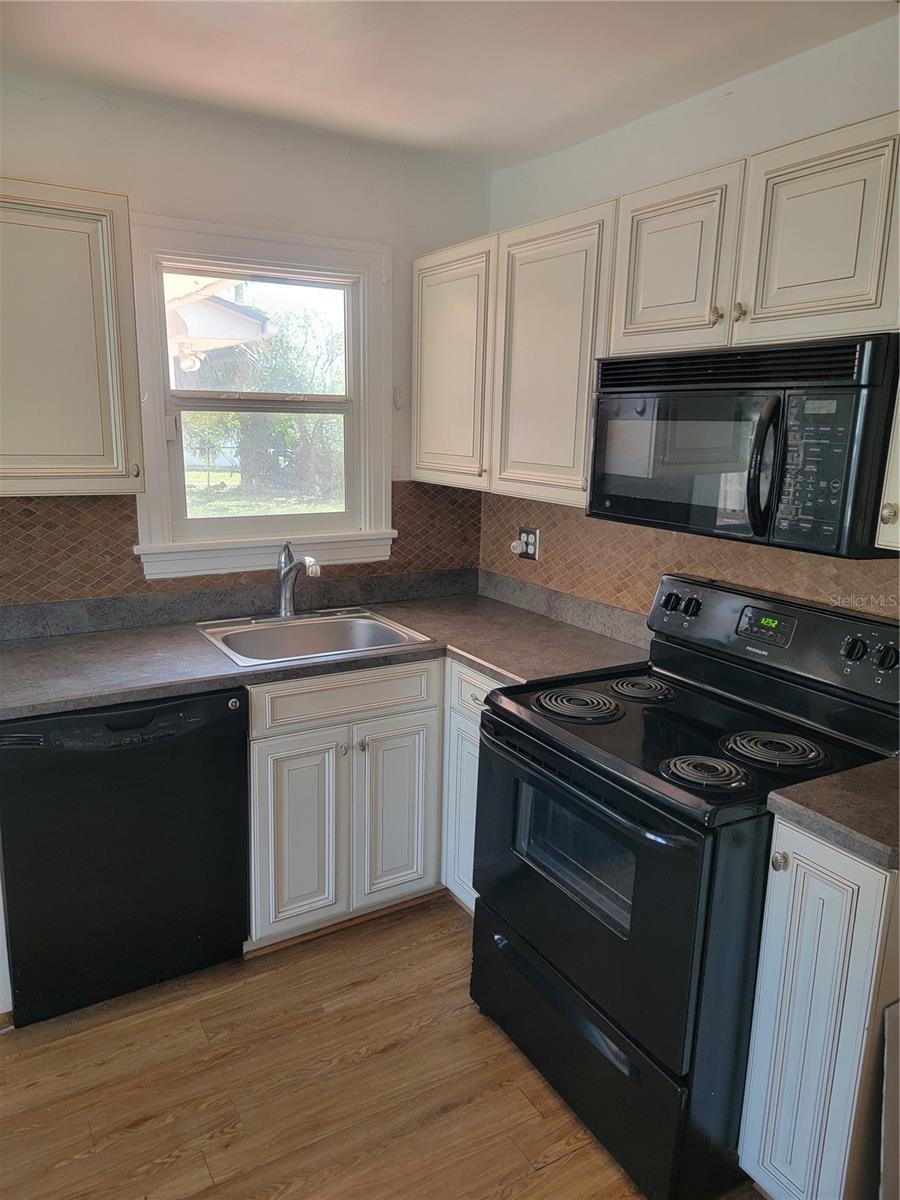 3720 4TH AVE N, ST PETERSBURG, FL, 33713