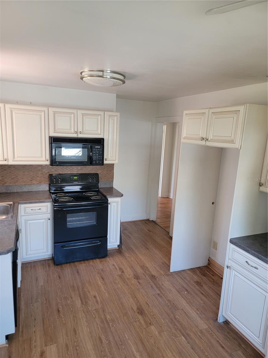 3720 4TH AVE N, ST PETERSBURG, FL, 33713