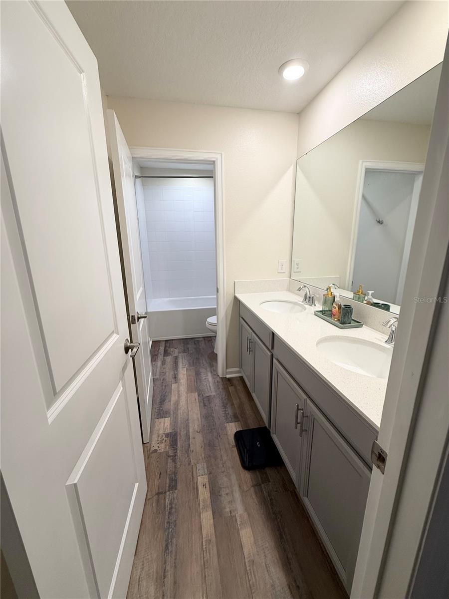 1048 DOWNSWING PL, CHAMPIONS GATE, FL, 33896