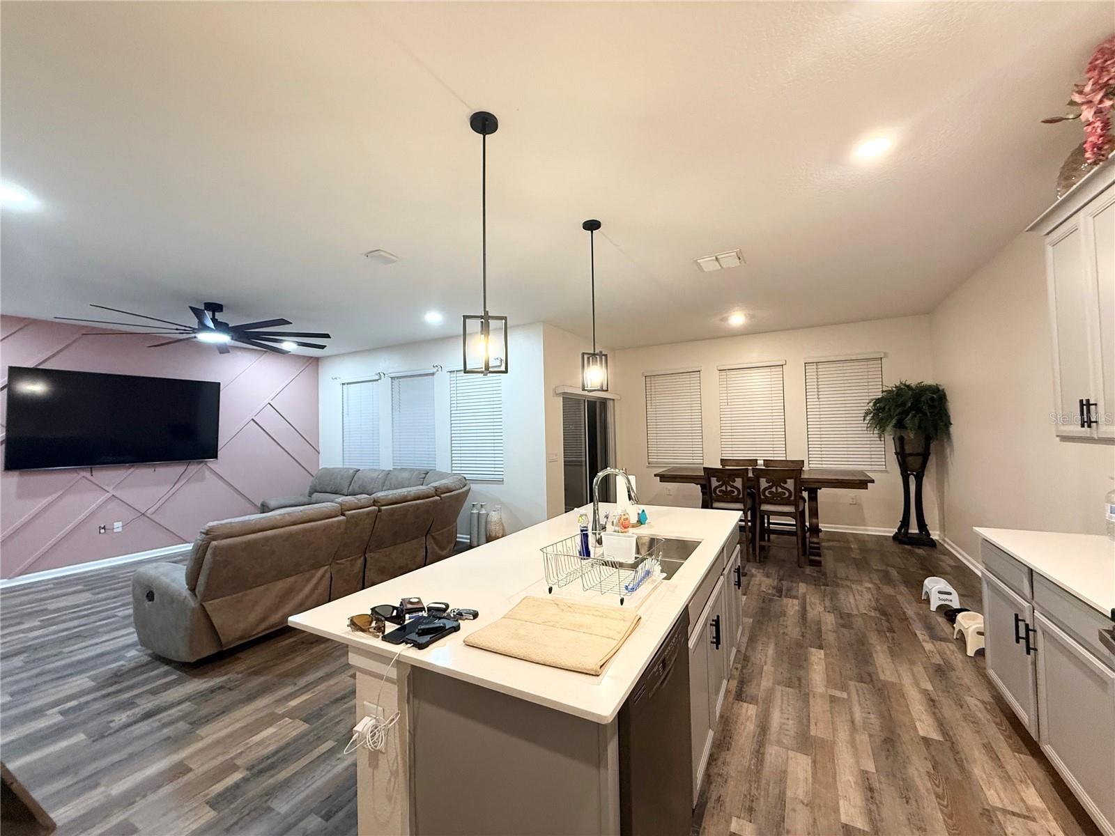 1048 DOWNSWING PL, CHAMPIONS GATE, FL, 33896