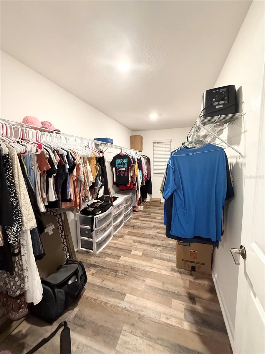 1048 DOWNSWING PL, CHAMPIONS GATE, FL, 33896